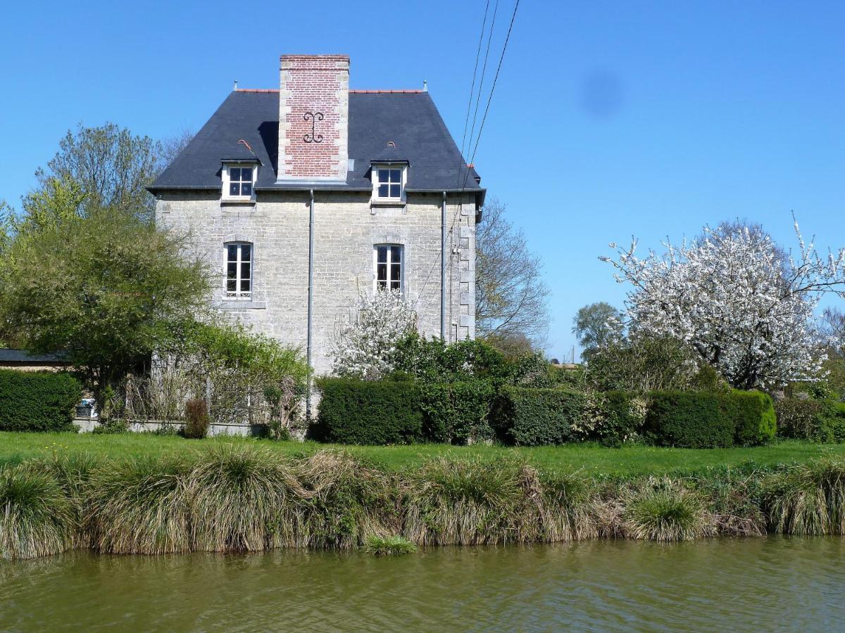 B&B L'Atelier Du Presbytere Saint-Maugan Экстерьер фото